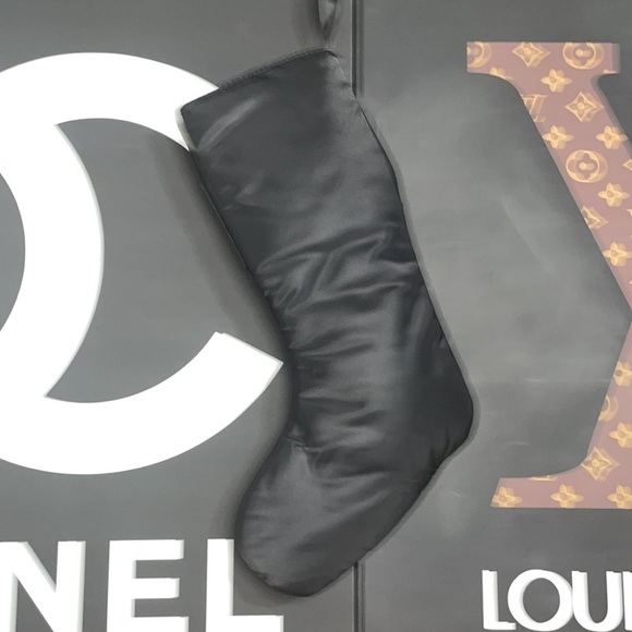 MAC Stocking M•A•C Cosmetics Stocking MAC Christmas Stocking Limited Edition - Picture 7 of 9